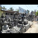 Noch heute gibt es viele Steinmetze in und um Mamallapuram